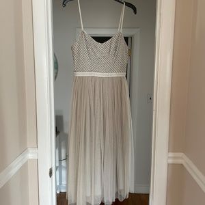 Needle and thread dress - size 4